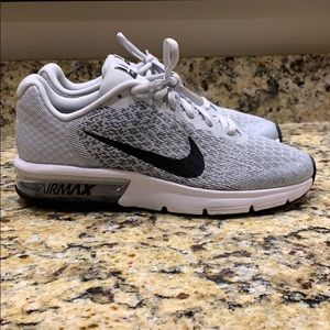 Nike Air Max Sequent 2